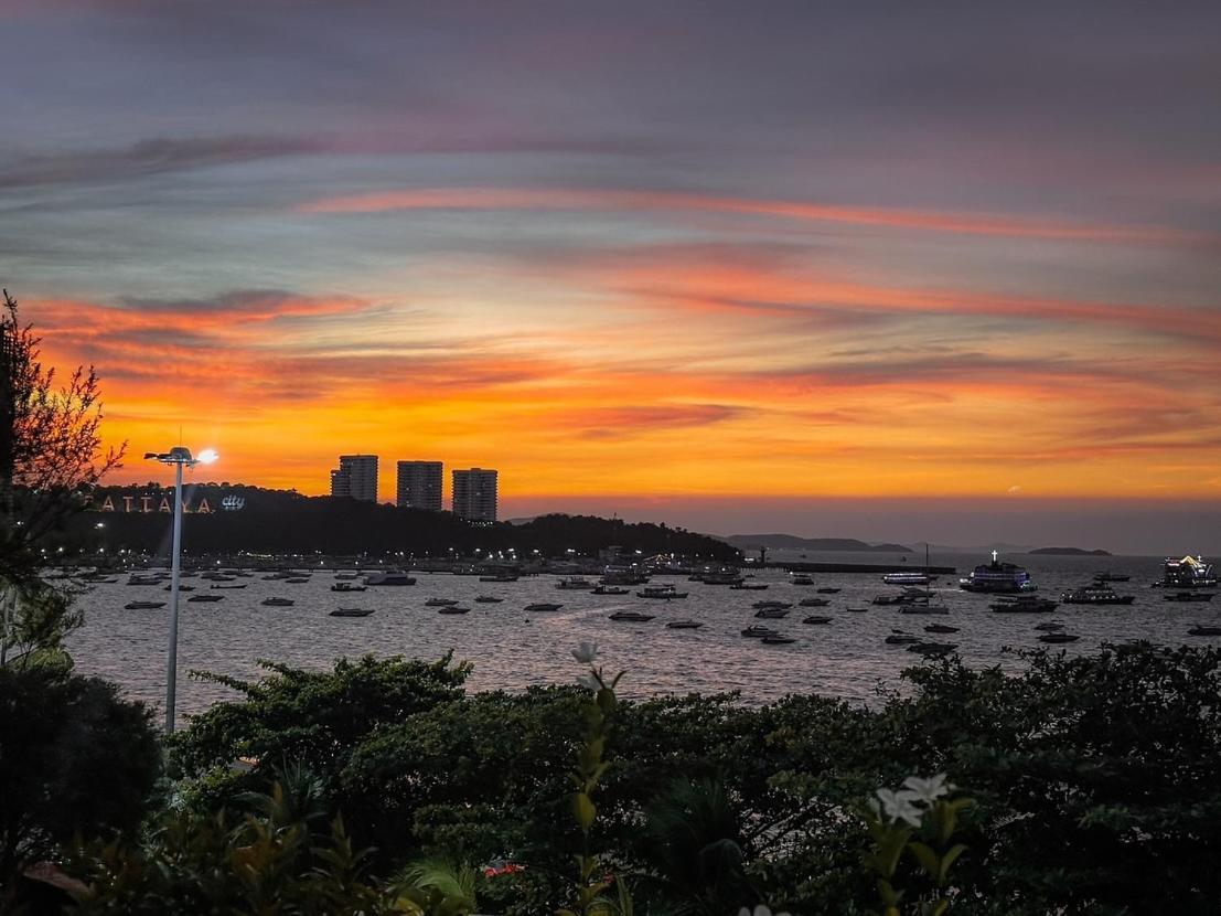 The Golden Ville Boutique Hotel And Spa Pattaya Bagian luar foto